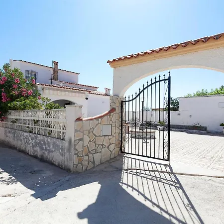 Villa Nando Les Deveses